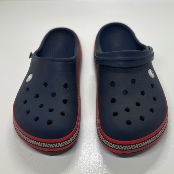 Unisex Crocs Navy with Red Trim men’s size 8 women’s size 10 - Picture 3 of 8